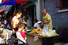 路上市場のヒトビト-②