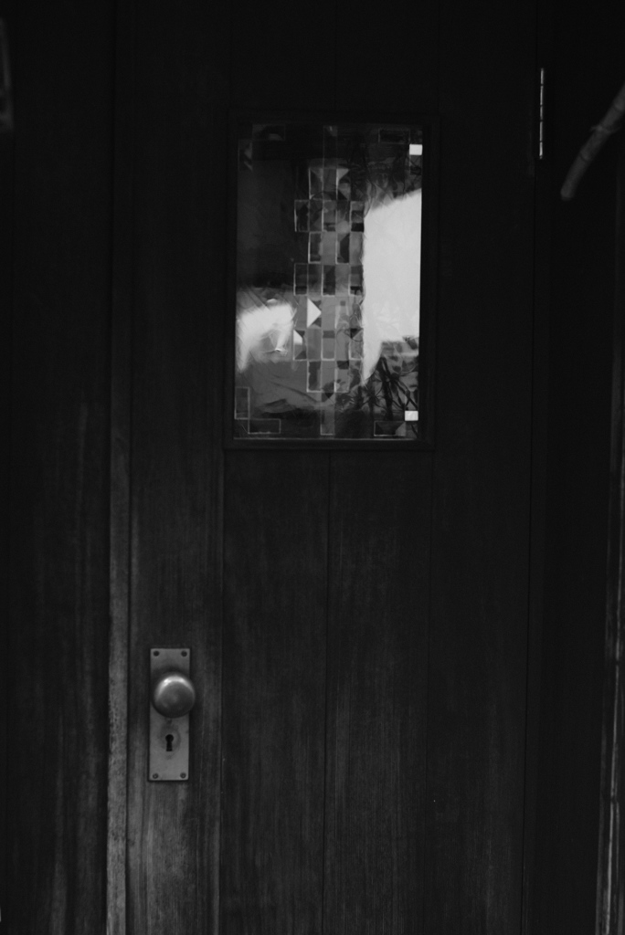 扉