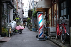 赤と青の通り