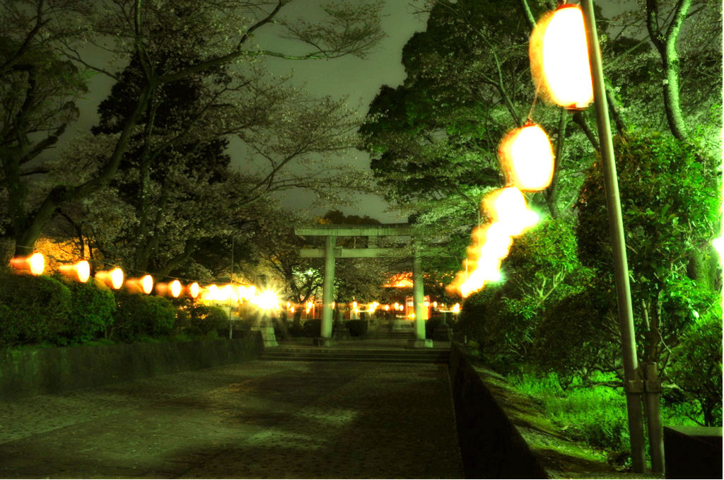 提灯揺れる
