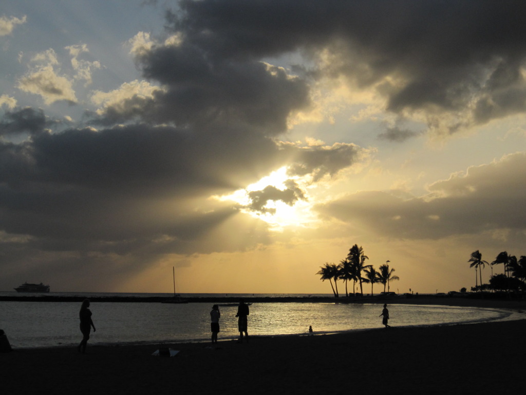 海辺の夕光