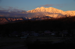 里の朝
