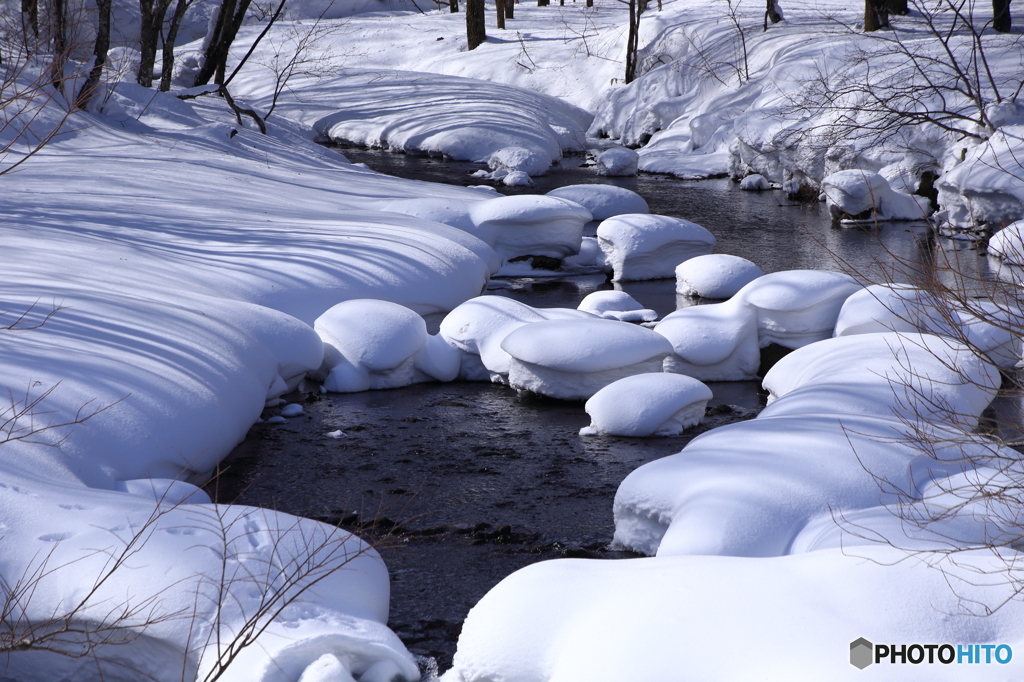 雪の影　その３