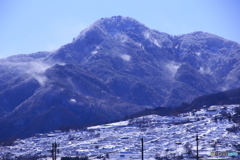 ふるさとの山　冠着山１