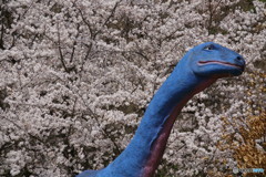 恐竜たちのお花見　４
