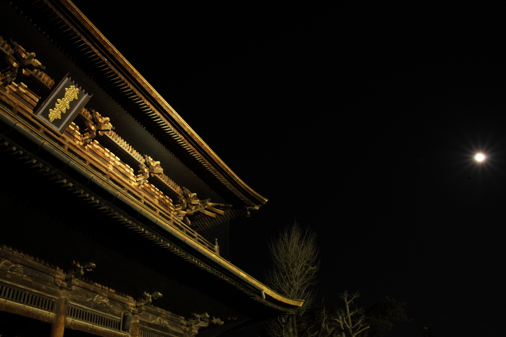月影や　四門四宗も　只一つ