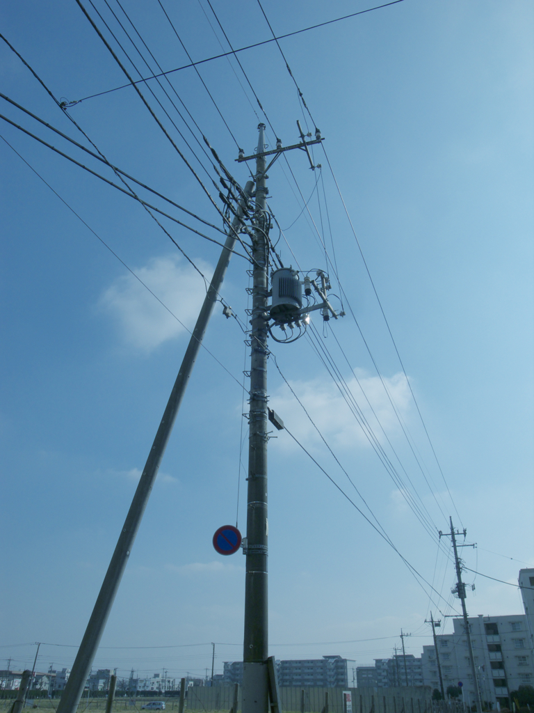 空と電柱