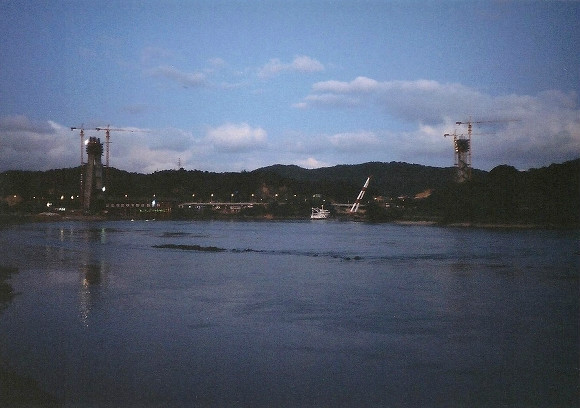 未完成の橋