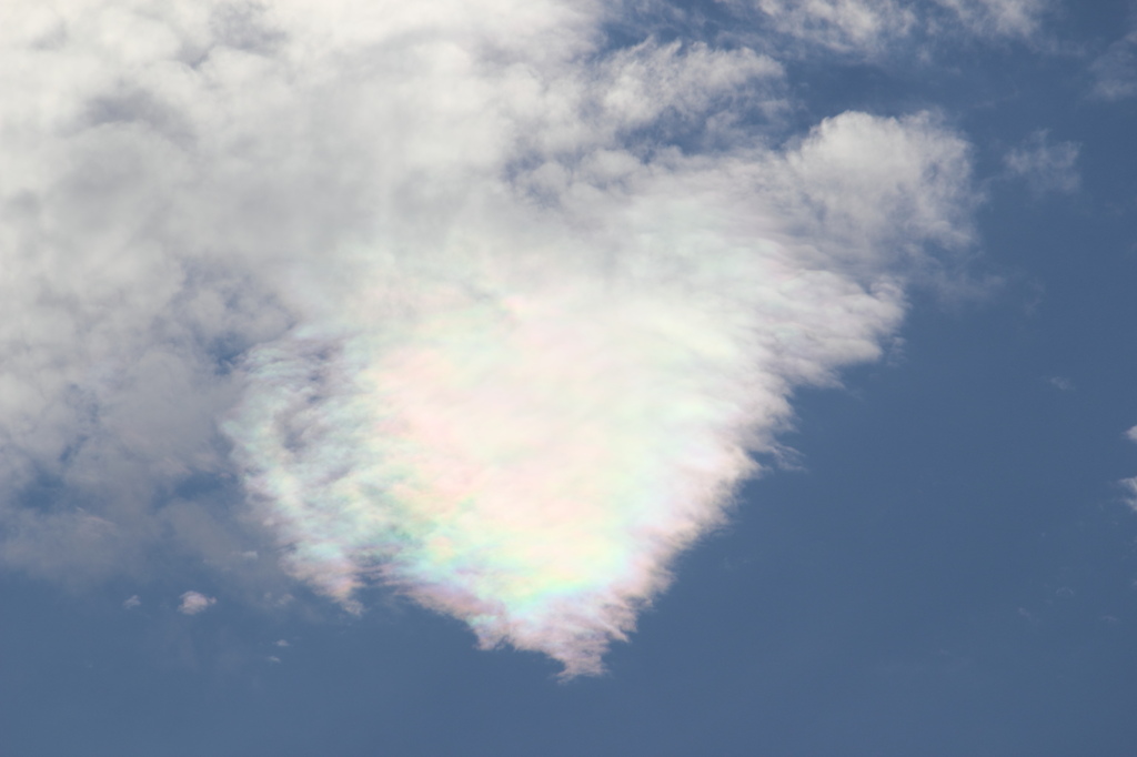 虹雲？　彩雲？