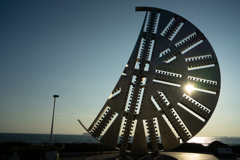 夕日に染まるカッターフェイス