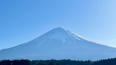 今朝の富士　少し霞んでる