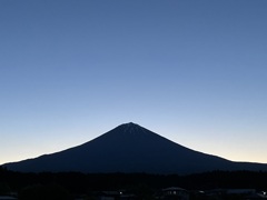 朝の富士