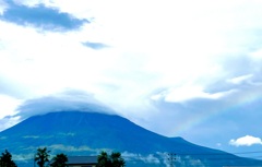 富士山と虹のコラボ