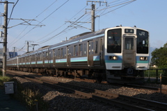 篠ノ井線　平田駅付近　211系電車