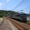 EF510-500番台牽引、コンテナ貨物列車。えちごトキめき鉄道　有間川駅