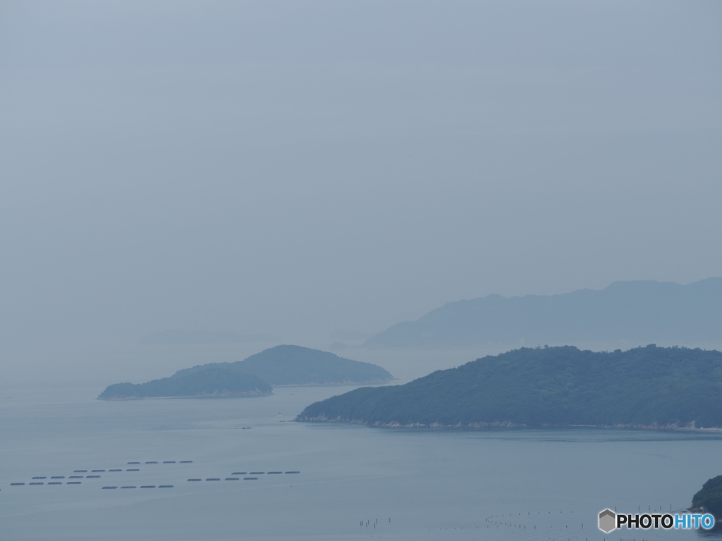 かすんだ瀬戸内海