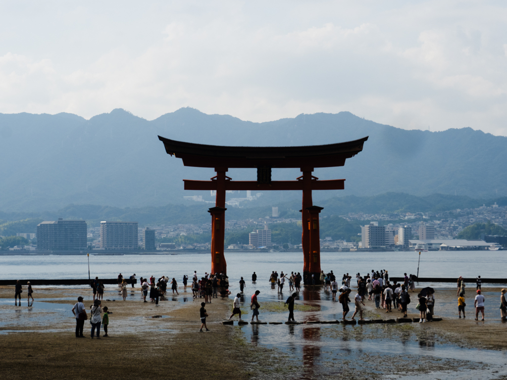 厳島神社の大鳥居