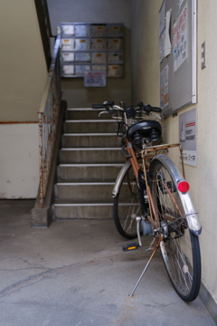 階段と自転車