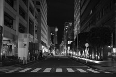 マリンタワーの見える通り