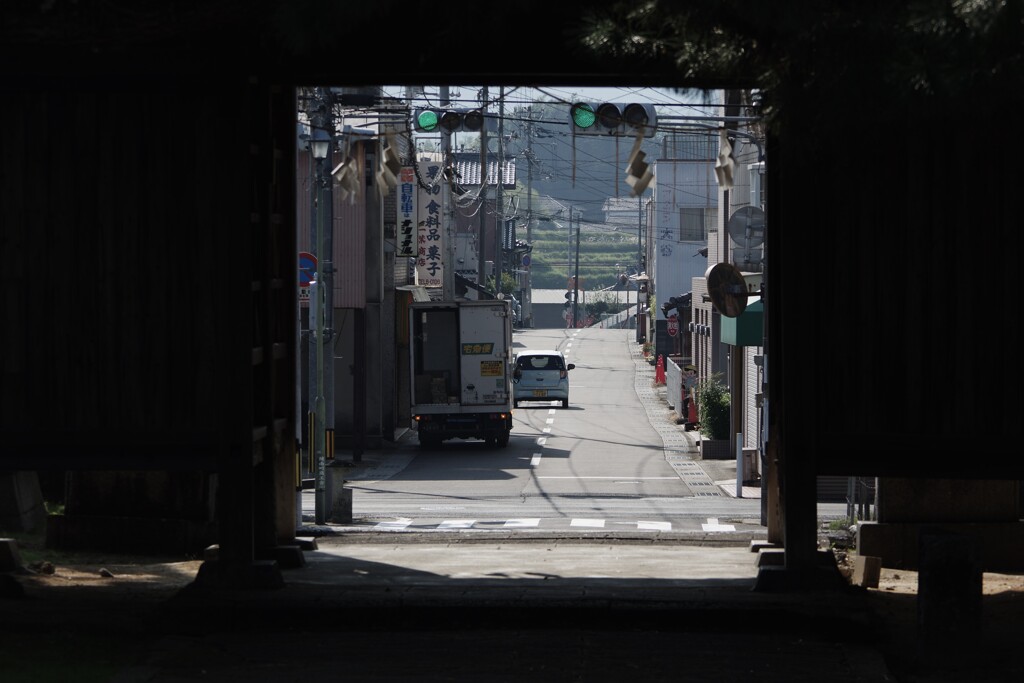 地球の営みの中へ…