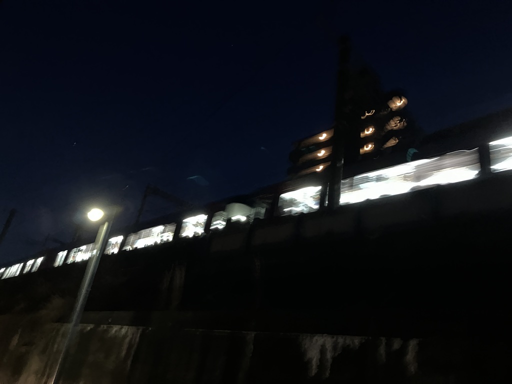 電車の夜