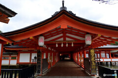 厳島神社にて