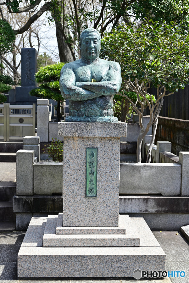 力道山のお墓にて