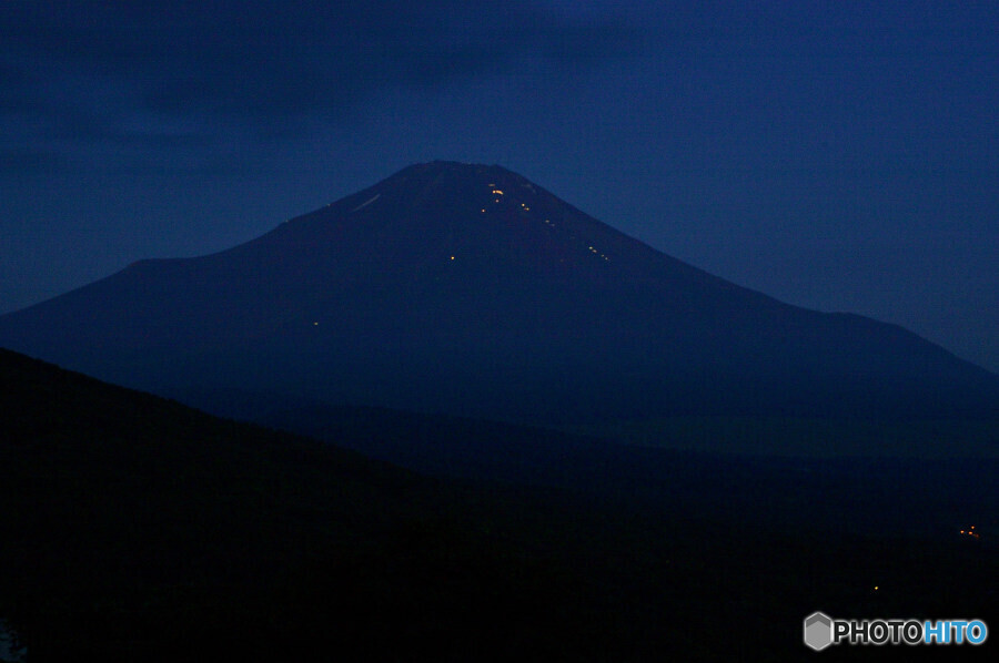 登山道の灯り