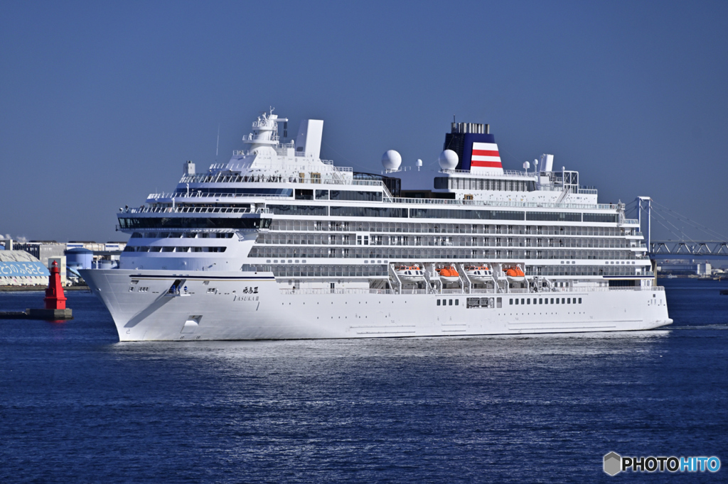 飛鳥Ⅲ 横浜港へ入港-6