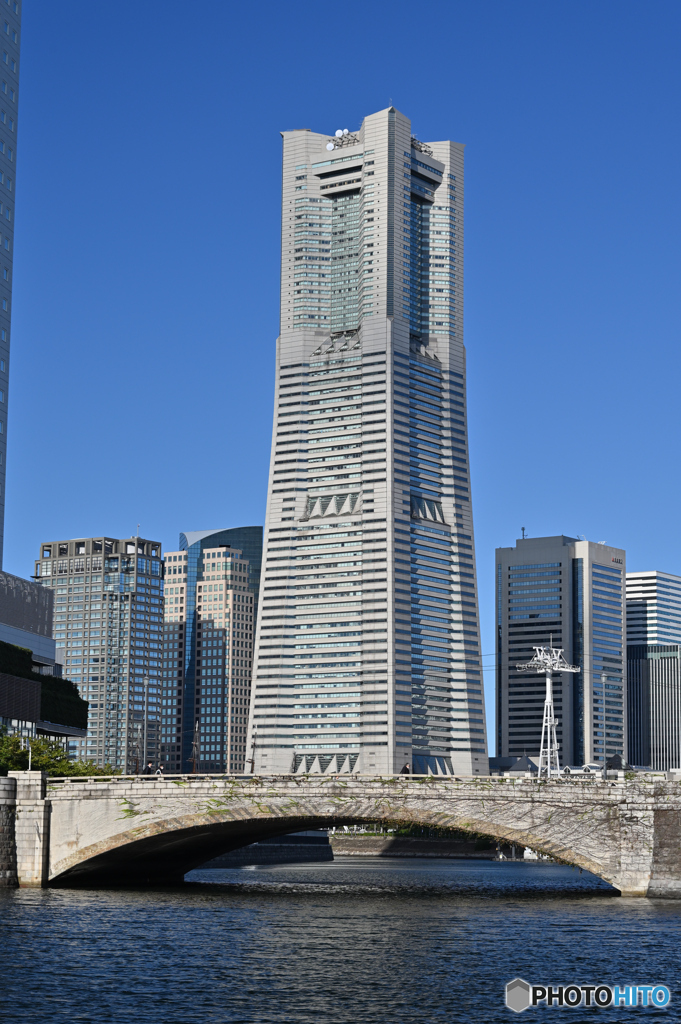 万国橋とランドマークタワー