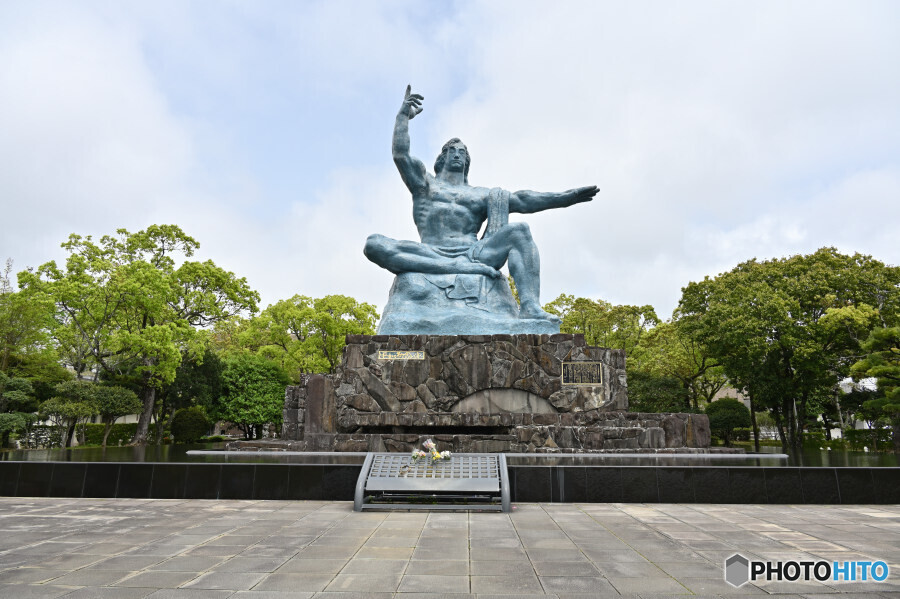 長崎原爆 平和祈念像