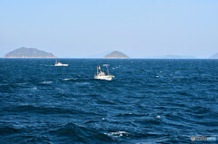 朝の瀬戸内海にて