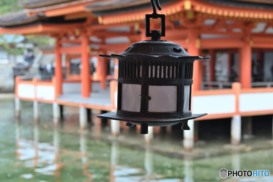 厳島神社にて