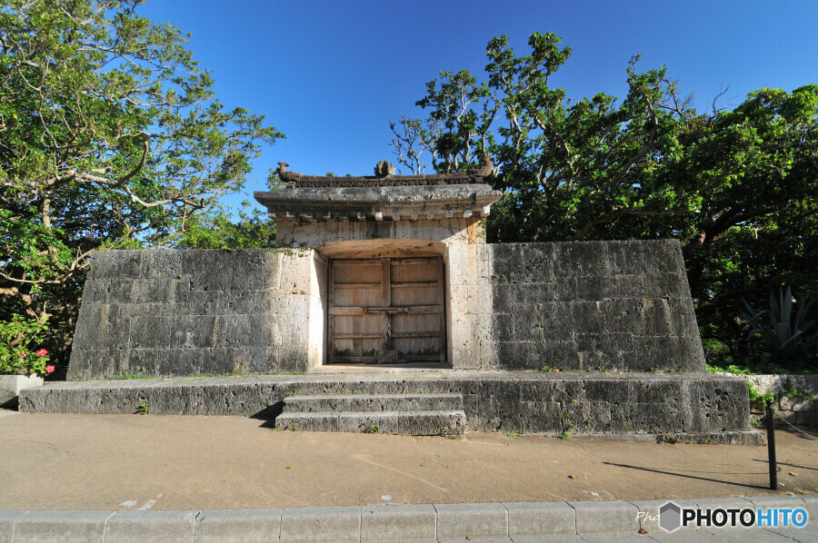 首里城 園比屋武御嶽石門
