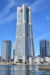 汽車道からの横浜ランドマークタワー