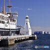 白灯台と氷川丸
