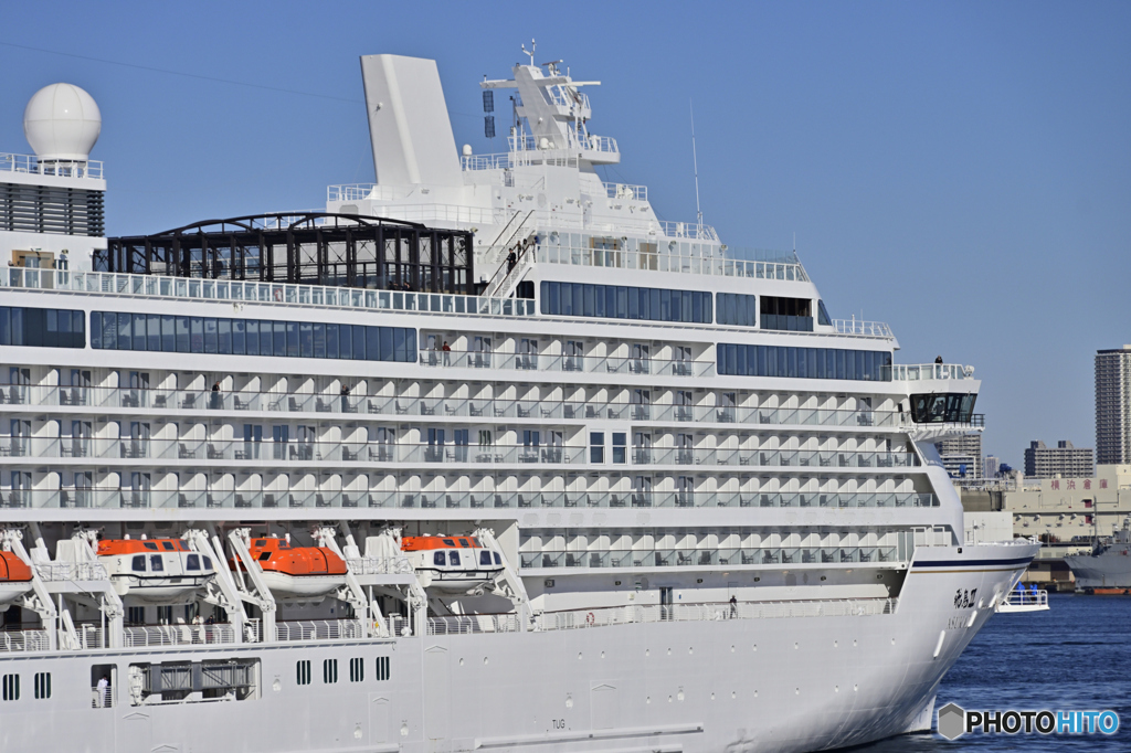 飛鳥Ⅲ 横浜港へ入港-17