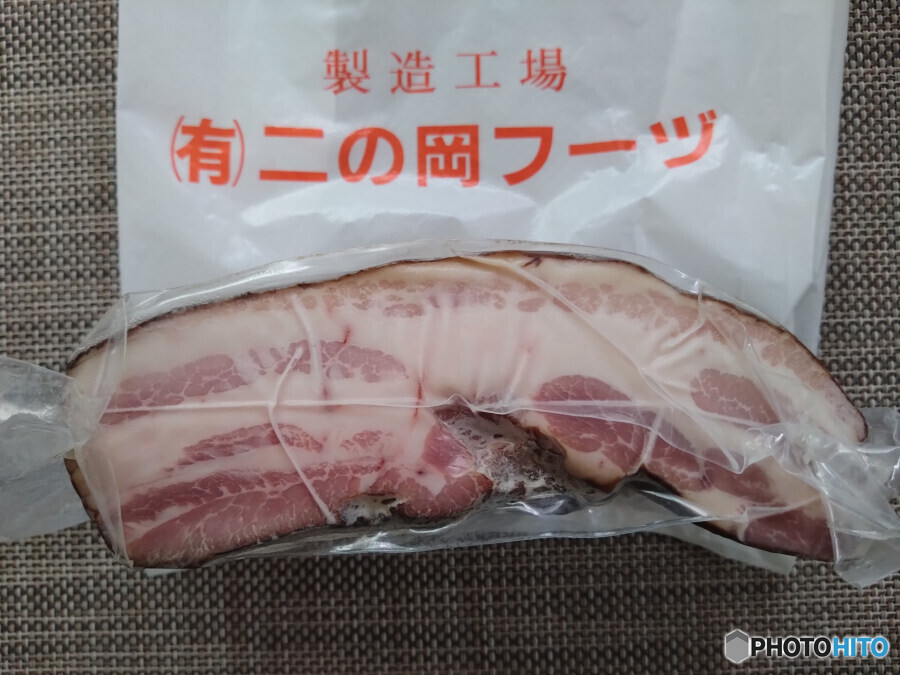 ベーコン ブロック