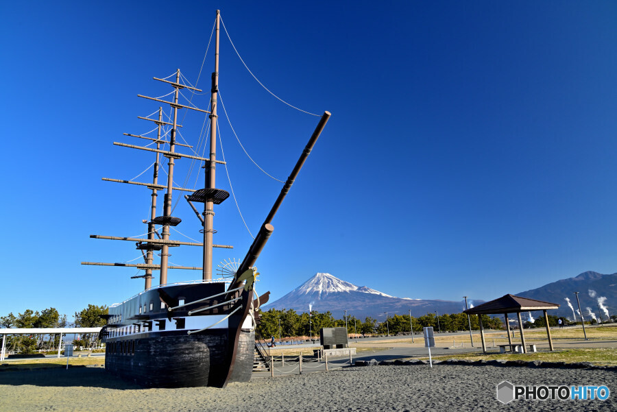 歴史学習施設 ディアナ号と富士山