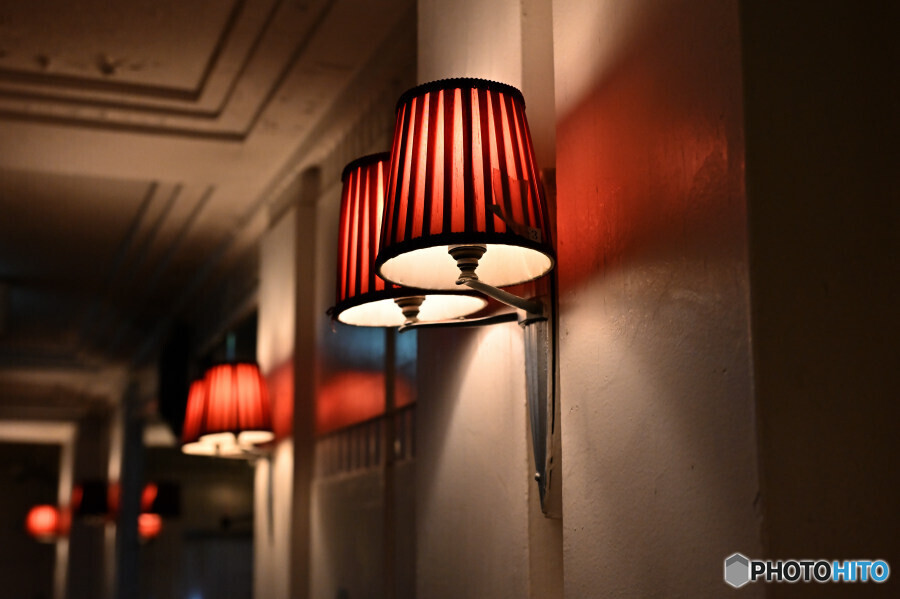 氷川丸 廊下の照明