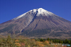 秋色の富士山