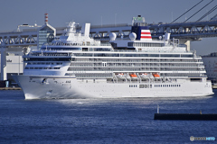 飛鳥Ⅲ 横浜港へ入港-3