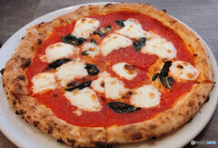 ピッツア マルゲリータ