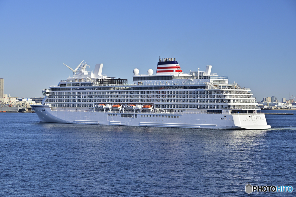 飛鳥Ⅲ 横浜港へ入港-11