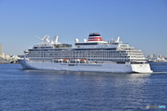 飛鳥Ⅲ 横浜港へ入港-11