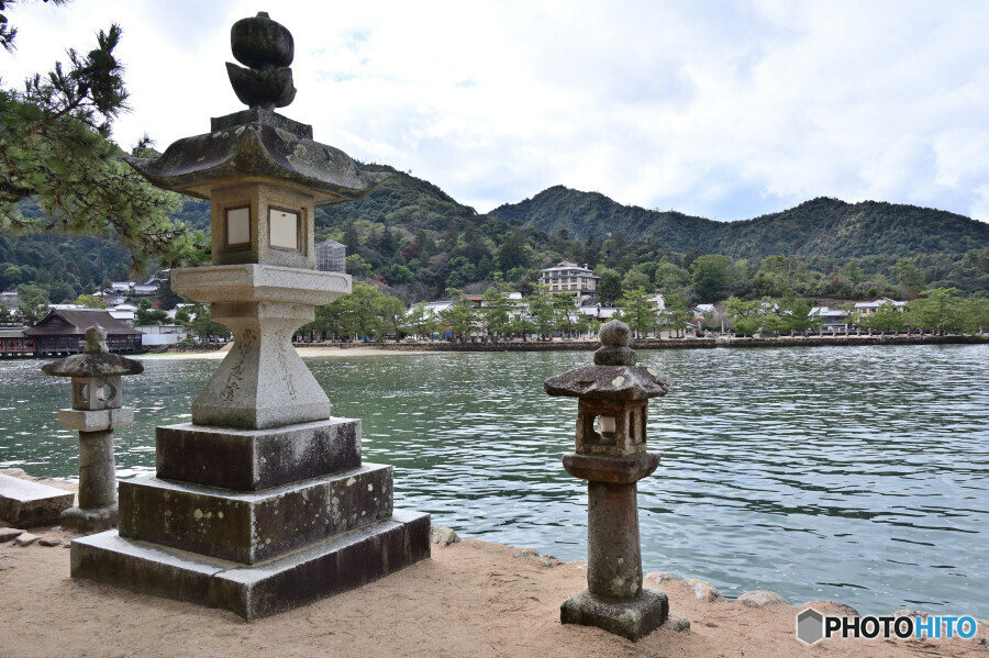 厳島神社にて