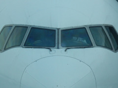 b777