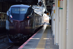 お召列車､車庫へ｡
