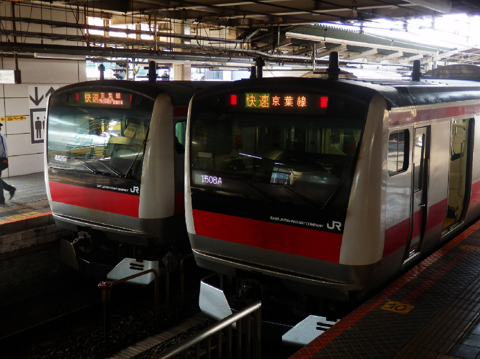 京葉線の233系