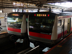 京葉線の233系